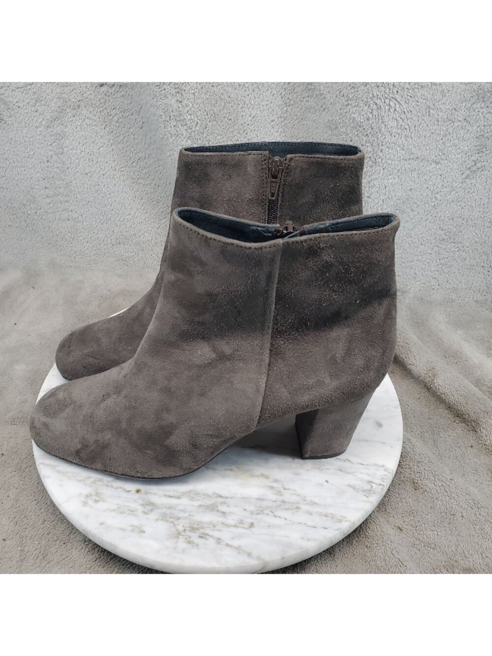 Eric Michael Shoes Womens EU 41 US 10-11 Gray Suede Arco Ankle Boots *Read*